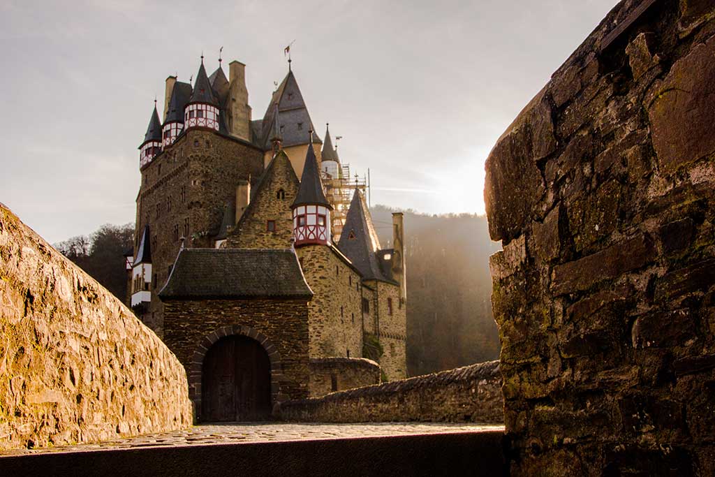 Mittelalterliche Burgen