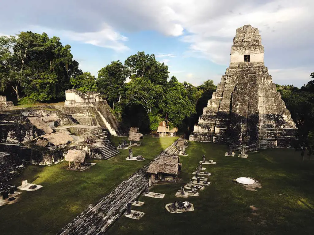 Der Tempel des Großen Jaguars in Tikal