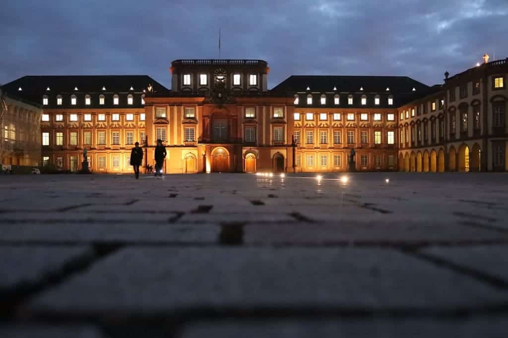Schloss Mannheim bei Nacht